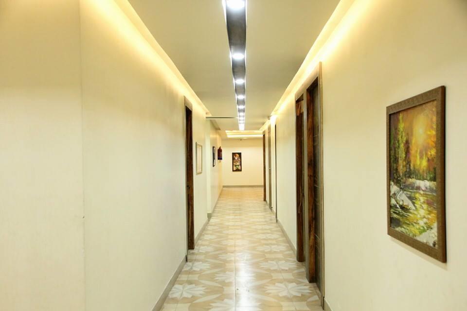The Grand Orion Hotel Chinhat ภายนอก รูปภาพ